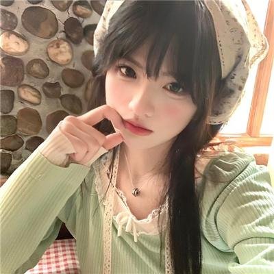 格纹衬衫